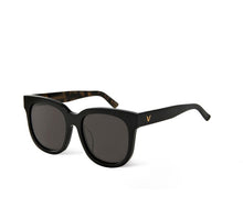 Load image into Gallery viewer, New Polarized Sunglasses Men women Black Cool Travel Sun Glasses